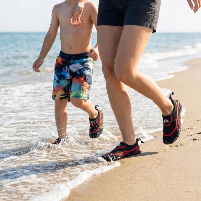 16. BUTY DO WODY JUNIOR BLACK/RED XQMAX R.33