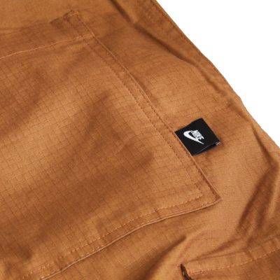 7. Spodnie męskie bojówki Nike Club Cargo Pants Beige - FZ5765-281