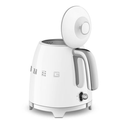 30. Czajnik elektryczny SMEG KLF05WHEU biały