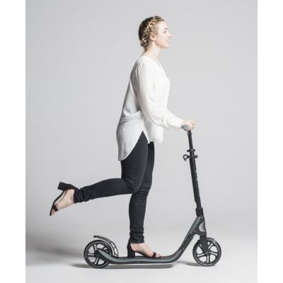 8. Hulajnoga miejska Globber ONE NL 205 / Black-Charcoal Grey 477-100