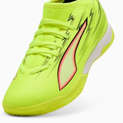 4. Buty Puma Ultra 6 Match+ Mid Jr IT 109003-01