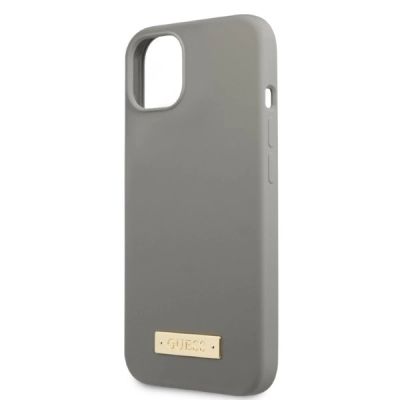 6. Etui Guess Silicone Logo Plate MagSafe na iPhone 13 - szare