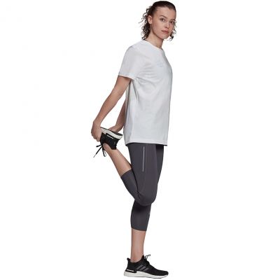 2. Koszulka adidas Signature Tee W GV1345