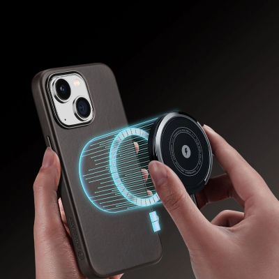 9. Dux Ducis Naples etui do iPhone 14 Plus skórzany pokrowiec (kompatybilny z MagSafe) ciemnobrązowy