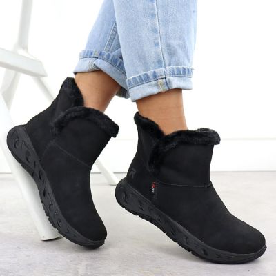 5. Wodoodporne śniegowce damskie botki z futerkiem wsuwane czarne Rieker M6554-00