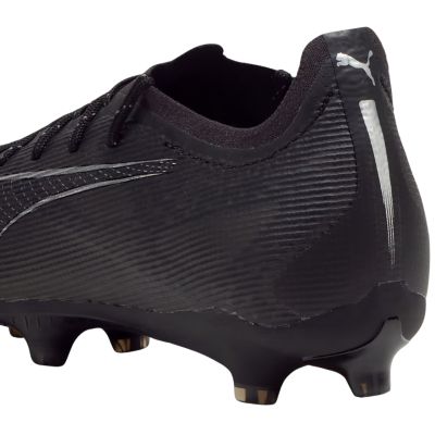 9. Buty piłkarskie Puma Ultra 5 Pro FG/AG 107685 02