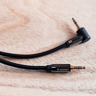 6. Wozinsky kabel AUX kątowy (męski-męski) kabel mini jack 1,5 m czarny