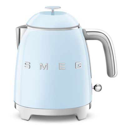 29. Mini czajnik SMEG Kettle KLF05PBEU 0,8L pastelbleu