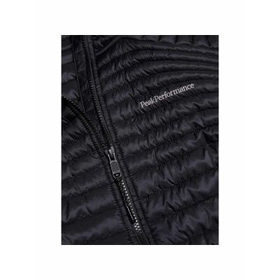 4. Kurtka damska PEAK PERFORMANCE W Monolight Synthetic Hood Jacket kolor czarny