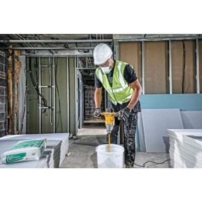 5. Mieszarka 1800W DWD241 DEWALT