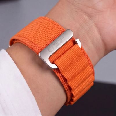 5. Pasek Tech-Protect Nylon Pro na Apple Watch 44 / 45 / 46 / 49 mm - pomarańczowy