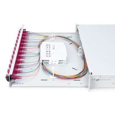 13. Digitus DN-96331-4 części do stojaków Panel zarządzania kablami