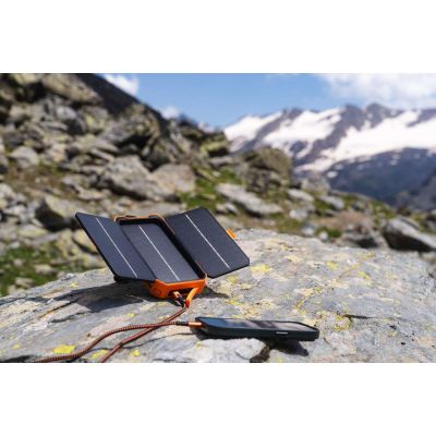 2. Xtorm XR203 bank mocy 10000 mAh Czarny, Pomarańczowy