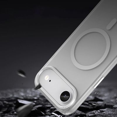7. Etui Magnetic Abrasive na iPhone 17 Air kompatybilne z MagSafe - matowe białe