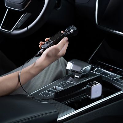 15. Ładowarka samochodowa Cuktech CC903P 100 W z wyświetlaczem i zwijanym kablem USB-C 70 cm - szara
