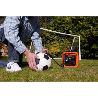 3. Kompresor powietrza do samochodu BLACK+DECKER Automotive ASI400-XJ