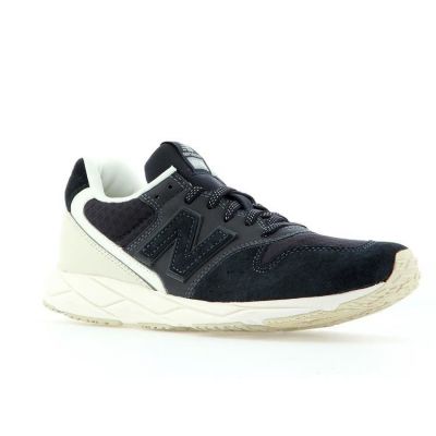 2. Buty New Balance W WRT96MC