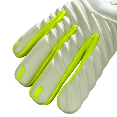 4. Rękawice bramkarskie Select Pro Grip 88 v26 białe 500096