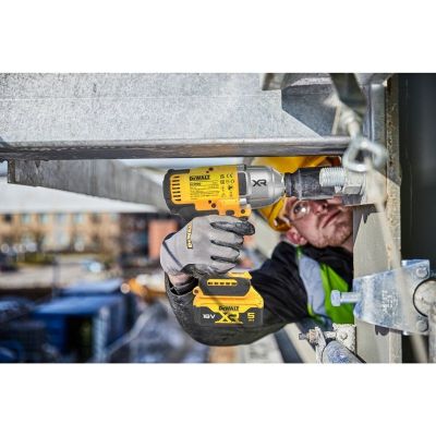 7. Klucz udarowy bez aku i ład.18V DCF900NT DEWALT