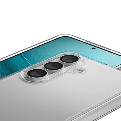 5. Etui Spigen Ultra Hybrid na Samsung Galaxy S26+ - przezroczyste