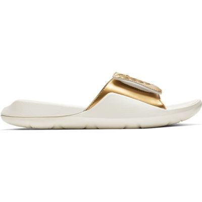 6. Klapki kąpielowe Air Jordan Hydro 7 - AA2517-107