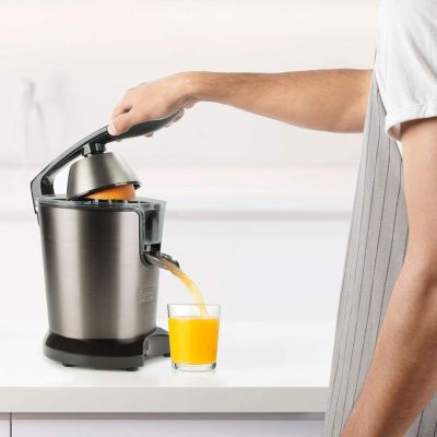 3. Wyciskarka do cytrusów Black+Decker BXCJ350E (350W)