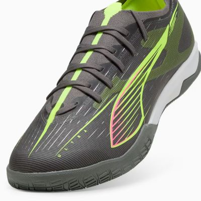 4. Buty piłkarskie Puma Ultra 5 Match IT M 108346-03