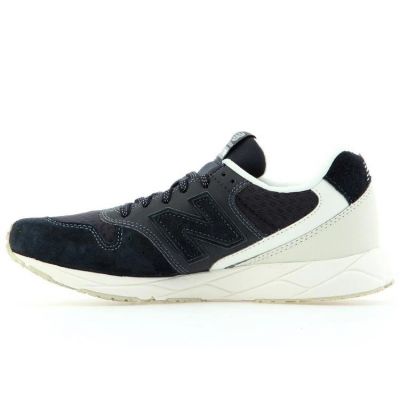 15. Buty New Balance W WRT96MC