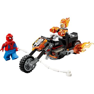 7. LEGO Marvel Super Heroes 76335 Motocykl Upiornego Jeźdźca