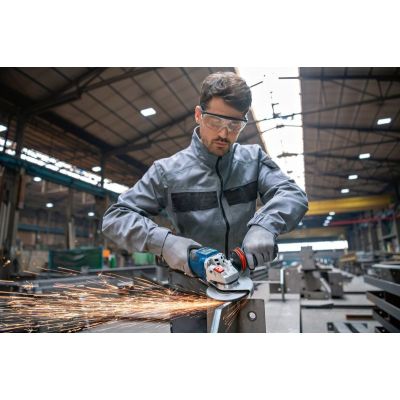 22. Bosch Combi-kit 4 outils 18V Bateria