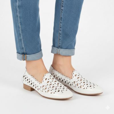 5. Skórzane półbuty damskie ażurowe białe Jezzi OL50-1