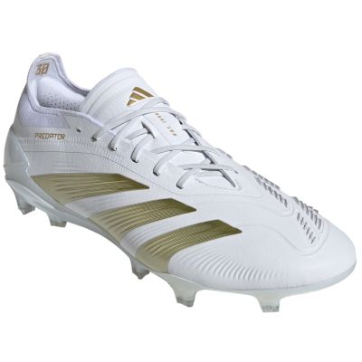 8. Buty piłkarskie adidas Predator Elite FG IG4009