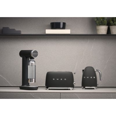 5. Smeg Wassersprudler SKC01BLM, 800ml Flasche, Mattschwarz