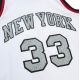 4. Koszulka Mitchell &amp; Ness NBA Cracked Cement Swingman Jersey Knicks 1991 Patrick Ewing M TFSM5934-NYK91PEWWHIT