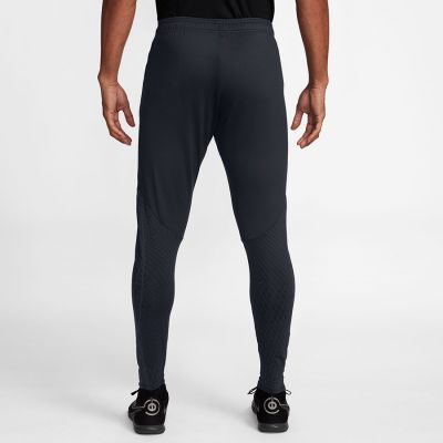 3. Spodnie Nike Chelsea FC Strike Pant M FN4131-426