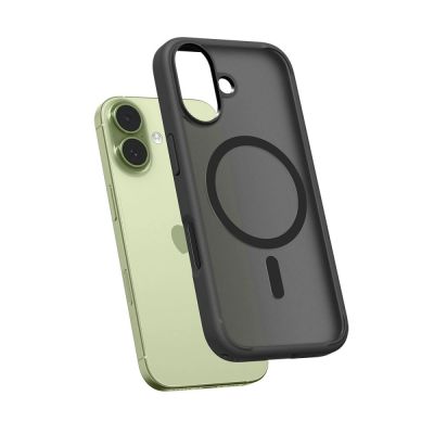 5. Etui Spigen Ultra Hybrid MagSafe na iPhone 17 - czarne
