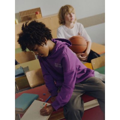 9. Bluza dresowa loose z kapturem chłopięca 4F 4FJRAW26TSWSM3194-51S
