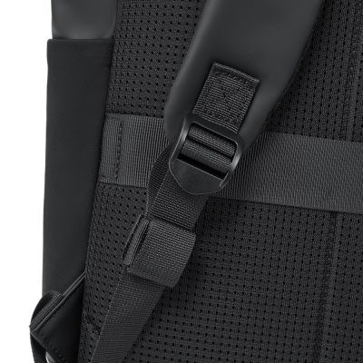 24. Rivacase Eden plecak Plecak rolowany Czarny Poliester, Skóra woskowana (Pull Up)