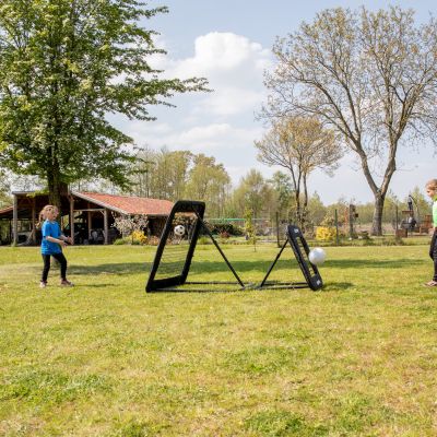 31. VIRTUFIT REGULOWANY ODBIJACZ PRO - KICKBACK - 84 X 84 CM