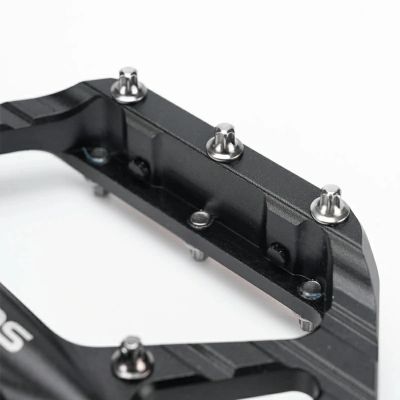 5. Pedały rowerowe Rockbros C700 platformowe odblaskowe aluminiowe - czarne