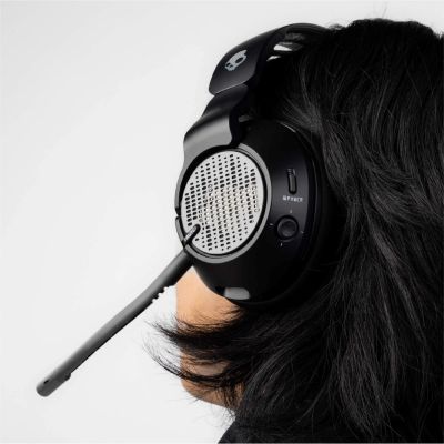 5. SKULLCANDY Gaming Headset Crusher PLYR 720 Wireless Univ