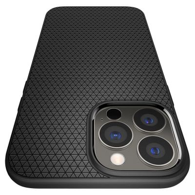 15. Etui Spigen Liquid Air na iPhone 13 Pro - czarny mat