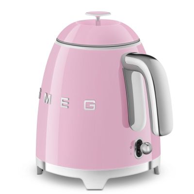 22. Czajnik SMEG Kettle (KLF05PKEU) mini 0,8L pink