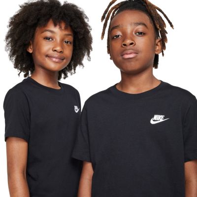 3. Koszulka dla dzieci Nike Sportswear czarna FZ5177 010