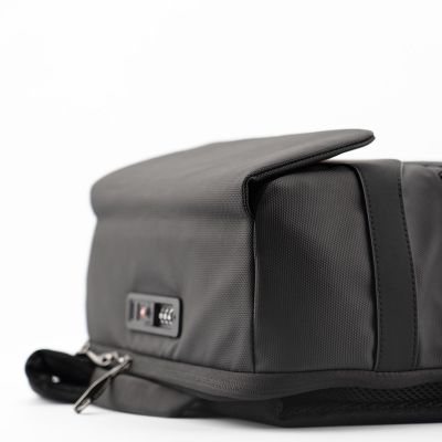 5. Torba podróżna RealPower Pro TSA. Zamknięcie magnetyczne 900D antypoślizgowe