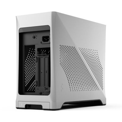 7. Fractal Design Era 2 Mini Tower Srebrny