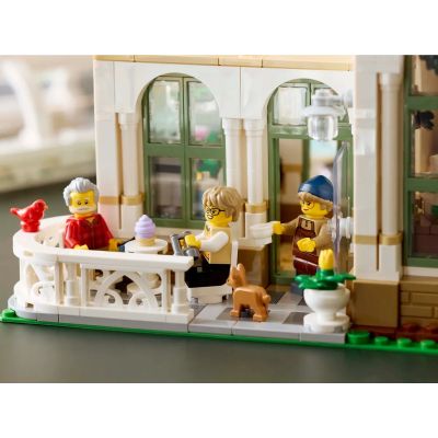 12. LEGO Ideas 21353  - Ogród botaniczny