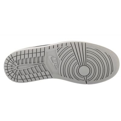 4. Buty Nike Air Jordan 1 Low M CZ0790-110