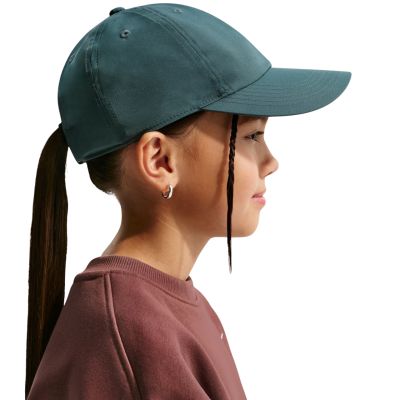 6. Czapka z daszkiem dla dzieci Nike Dri-Fit Club morska FB5064 382