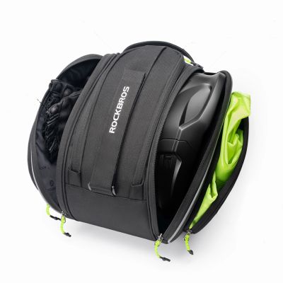 3. Torba motocyklowa Rockbros A40-1 na bak motocyklowy 12l - czarna